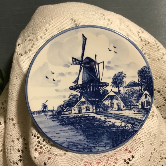 Vintage Delft Blue Handpainted 3” Wall Plate Detailed Windmill Scene - Picture 2 of 5